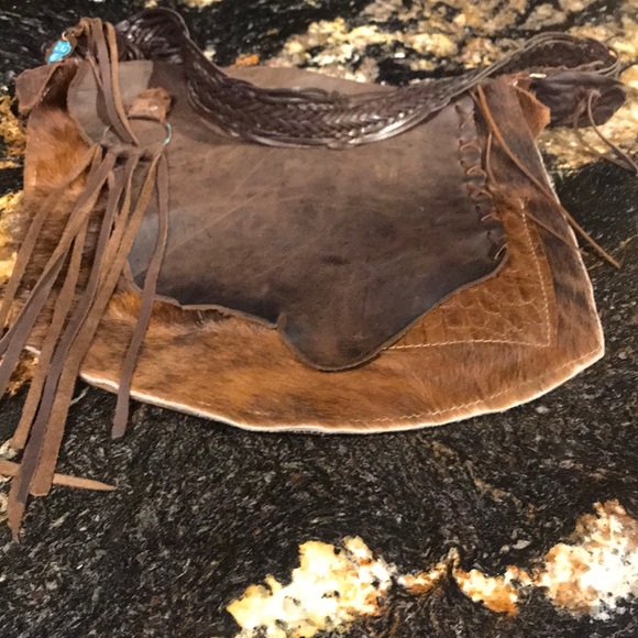 Leather Hide -Custom Made Messenger Bag-EUC - Picture 5 of 11